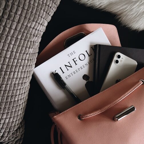 MANSUR GAVRIELのバケットバッグで叶える上品スタイル